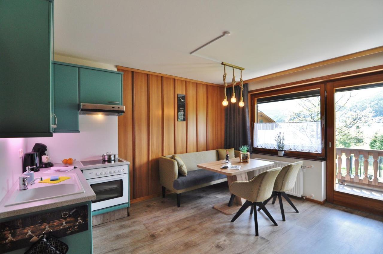 Pension & Apartments Вайсбриах Екстериор снимка